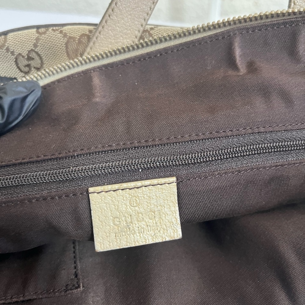 Gucci Beige GG Canvas Tote with Tan Trim and Gold Hardware - Picture 2 of 14